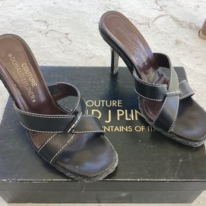 Donal Pliner Couture Black heels